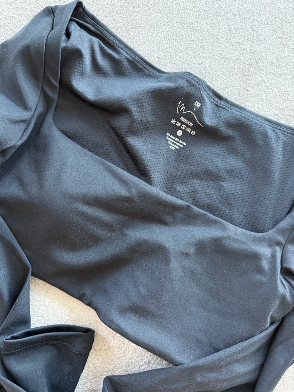 CSB Freedom Scoop Long Sleeve Crop Black - Picture 3 of 3
